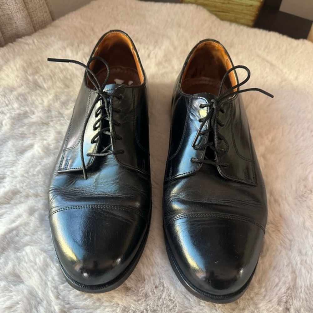 Bostonian Shiny Black Leather Derbys